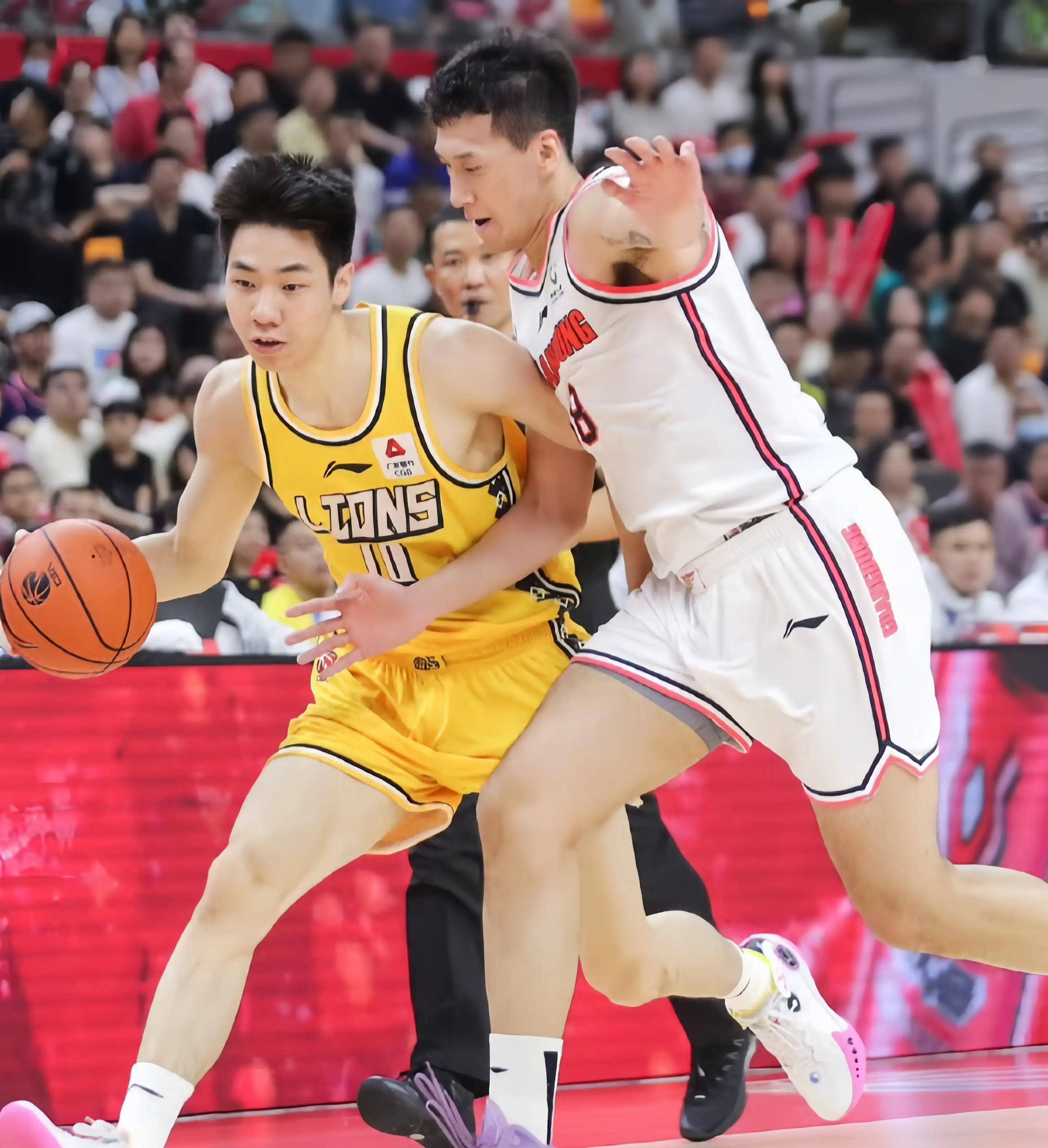 9games-今夜CBA常规赛焦点战；圣安东尼奥马刺刷新队史纪录；压力陡增；临场指挥获称赞的简单介绍-9games